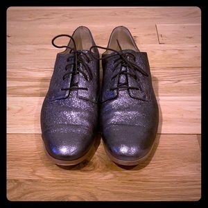 Michael Kors Gunmetal Metallic Oxford - Size 9